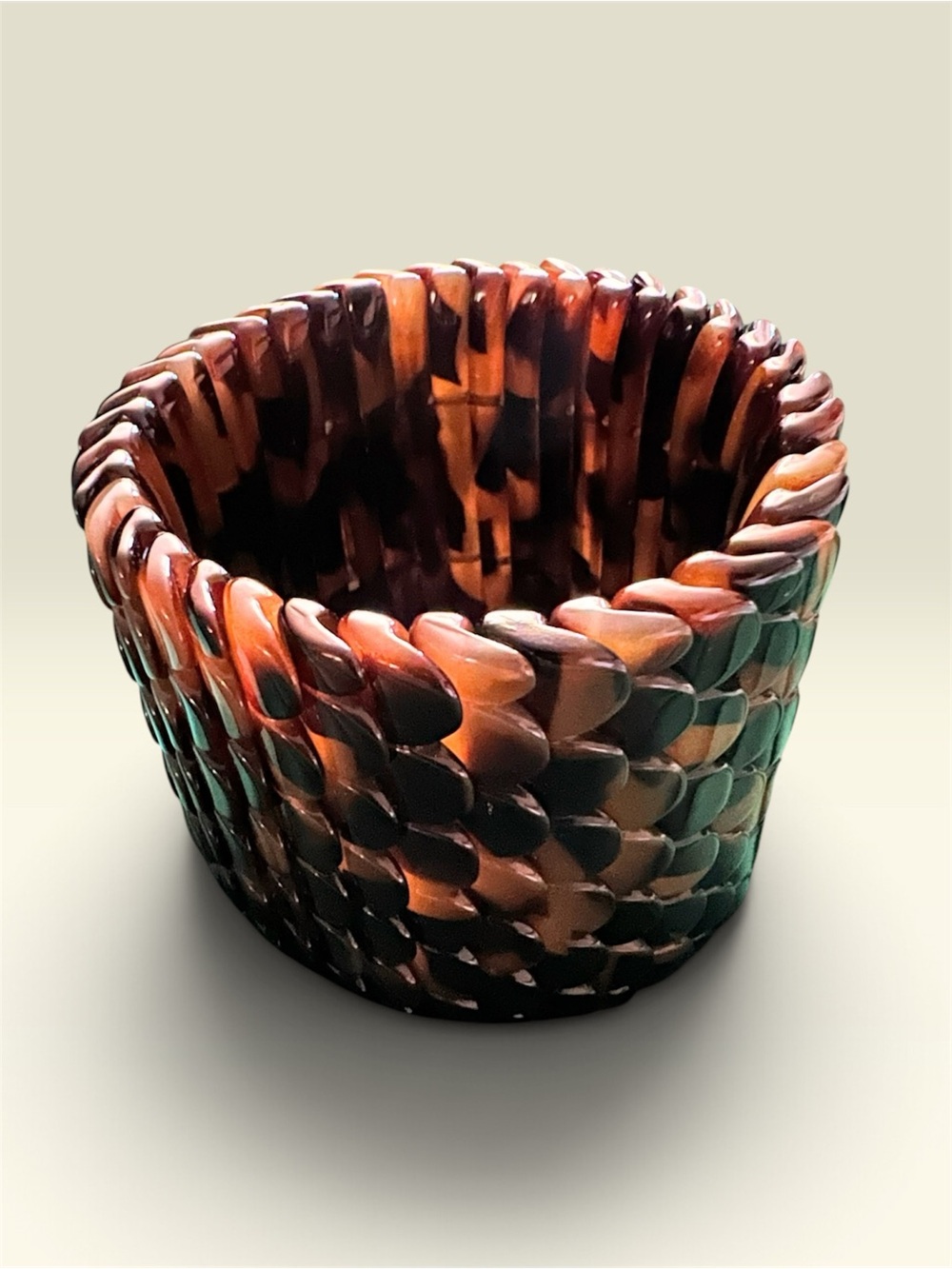 Tortoiseshell-Inspired Brown Resin Scales Stretch Bracelet